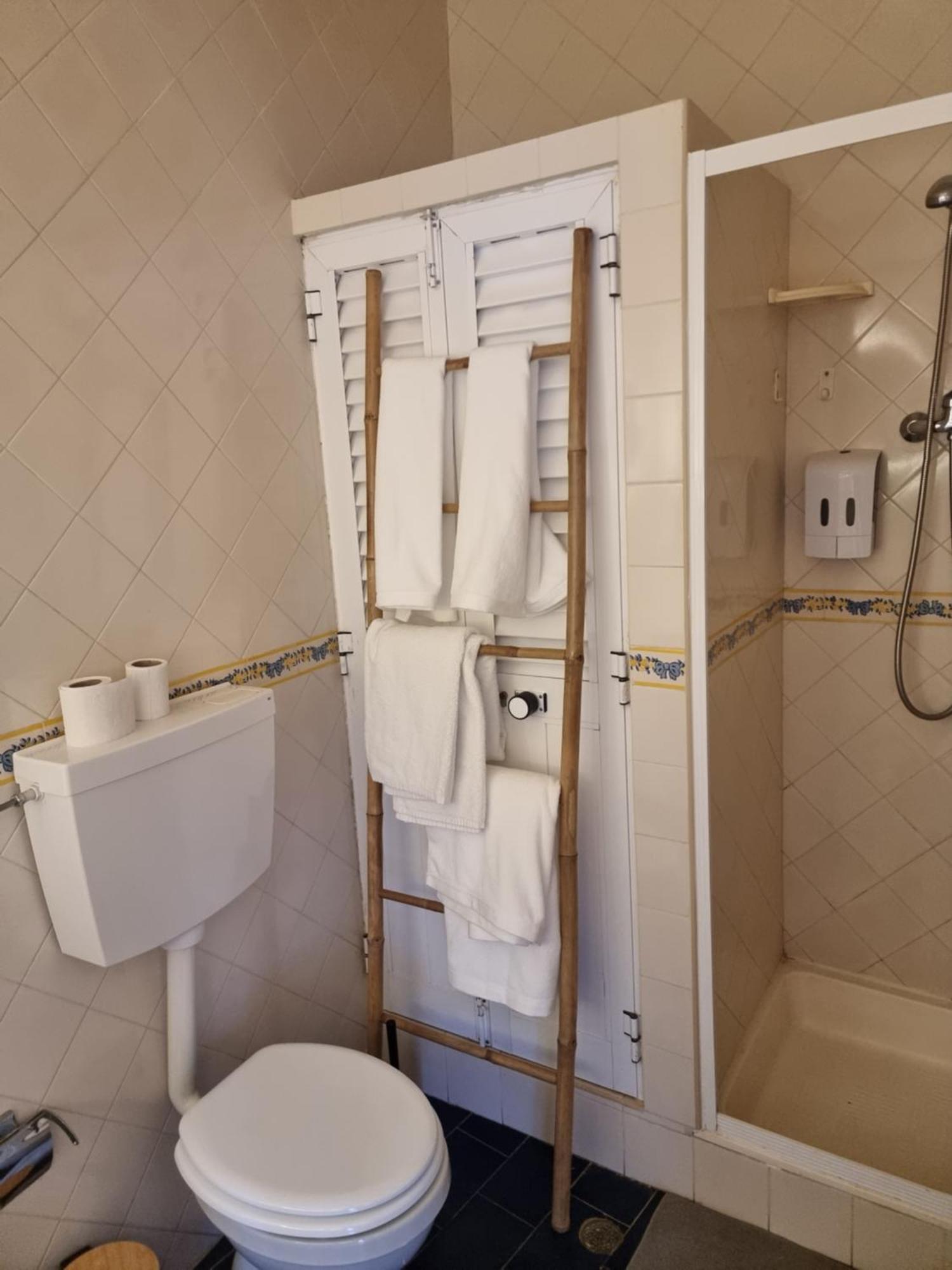 Wonder Charm Guesthouse Albufeira Zimmer foto