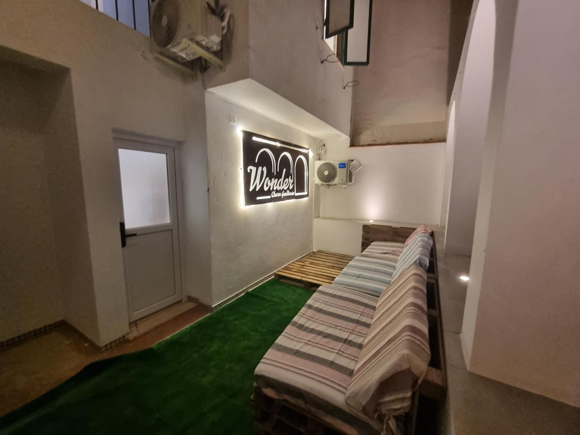Wonder Charm Guesthouse Albufeira Zimmer foto